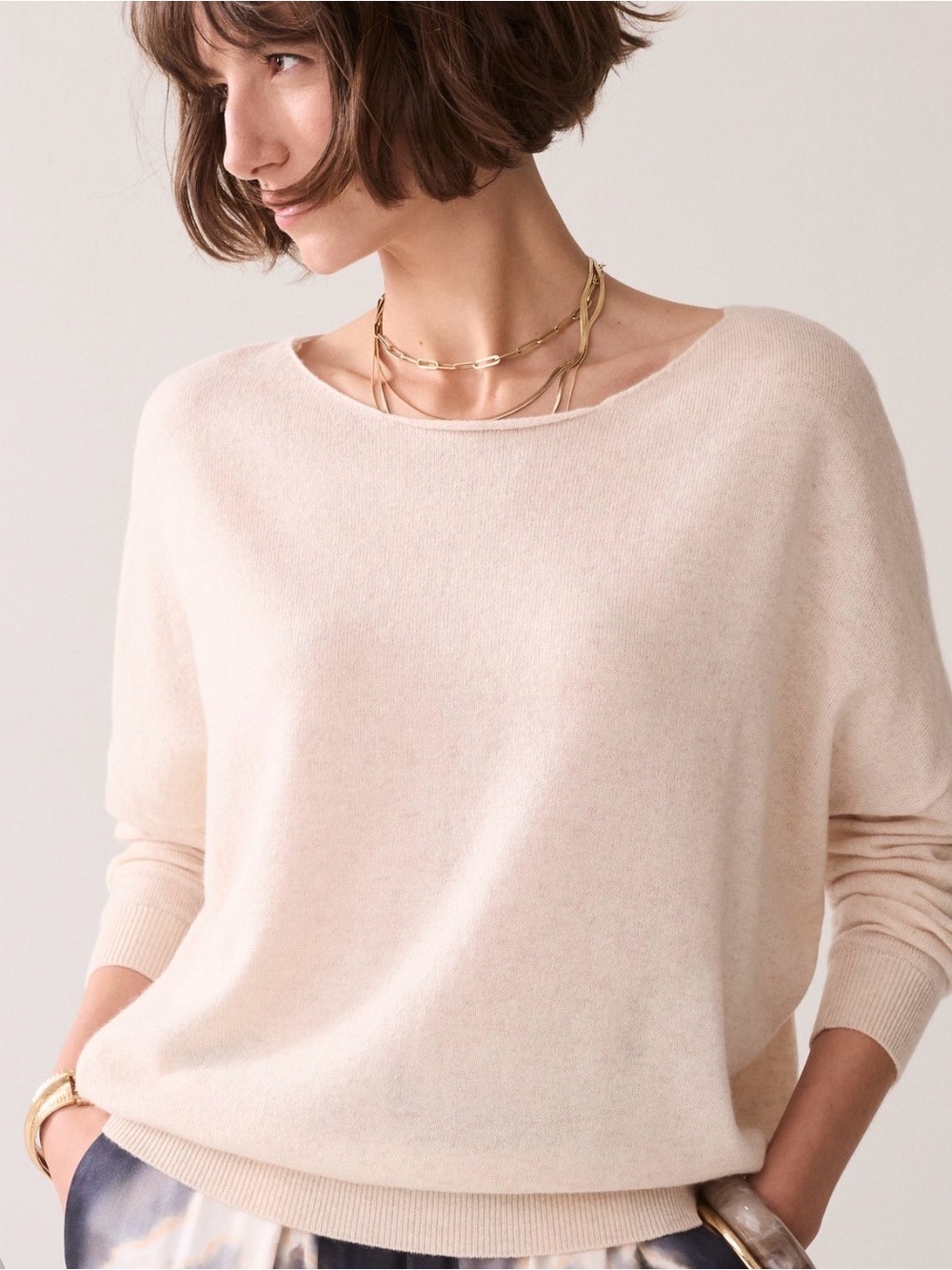 Summum Woman Ivory Knit Sweater Size M Soft Cozy Casual  Career